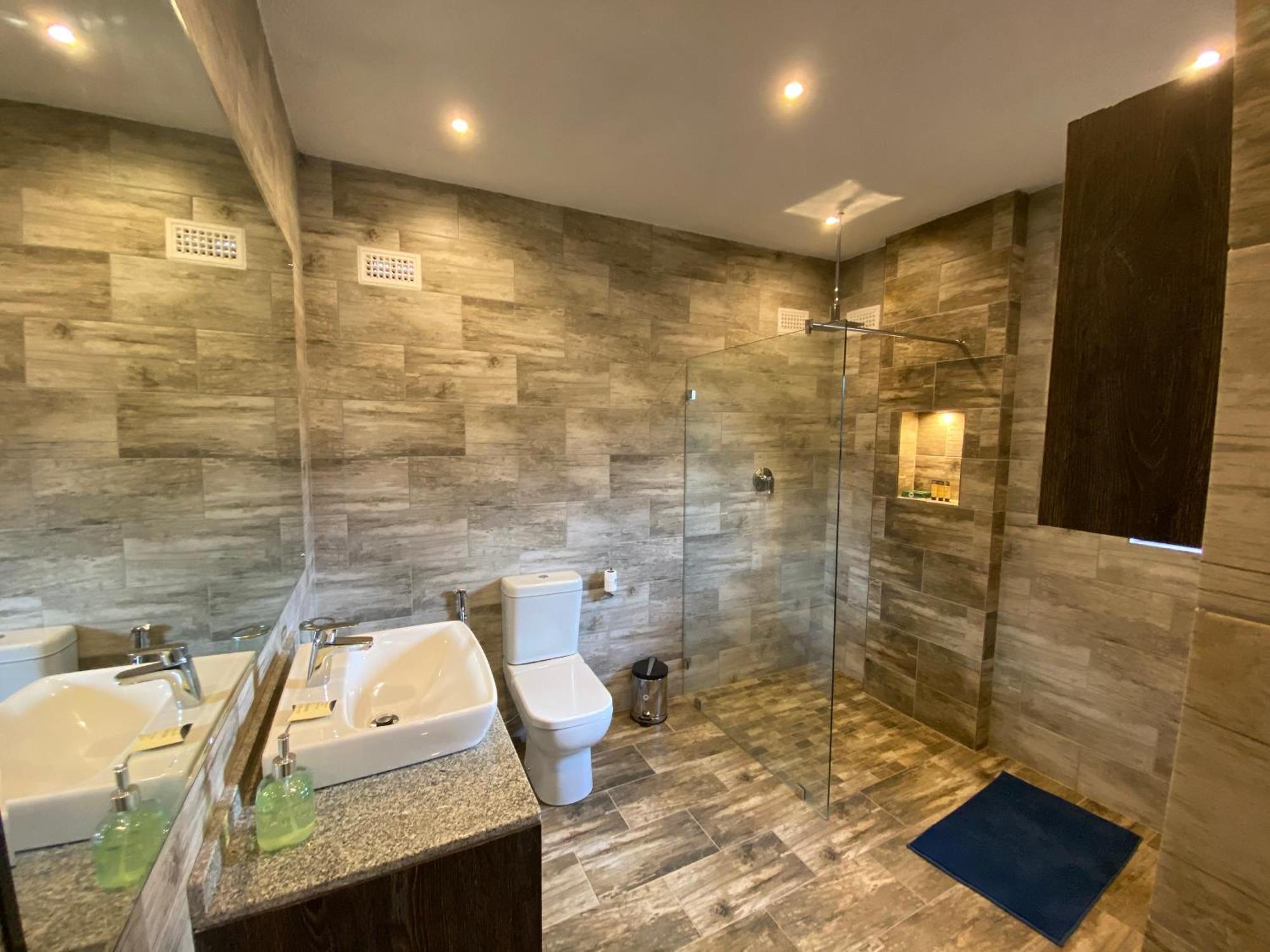 Jacaranda Hotell Harare Eksteriør bilde
