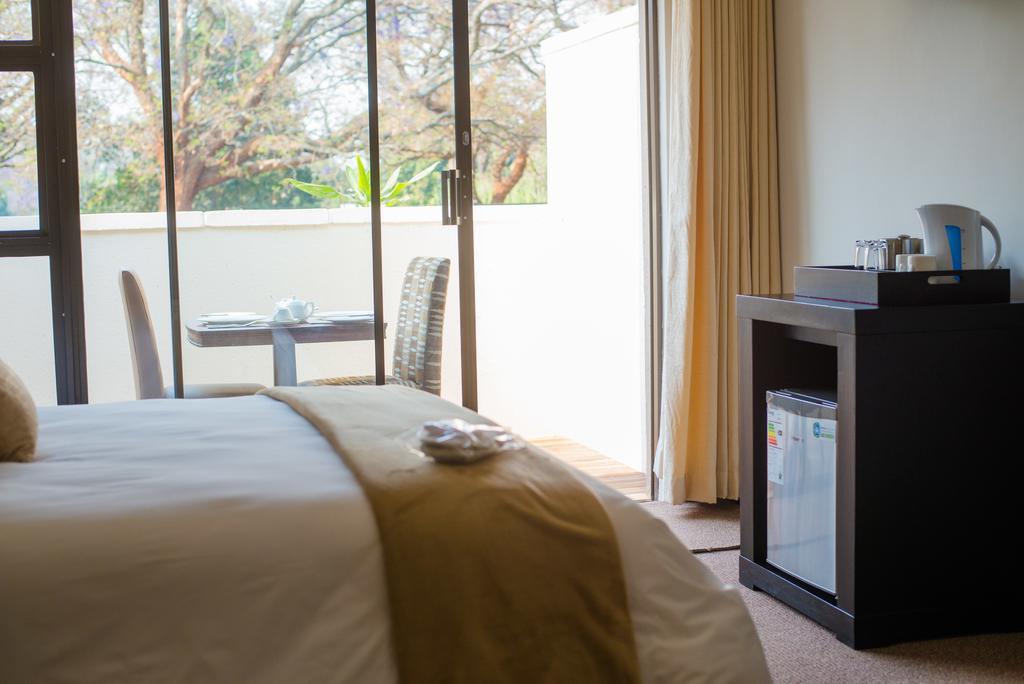 Jacaranda Hotell Harare Eksteriør bilde