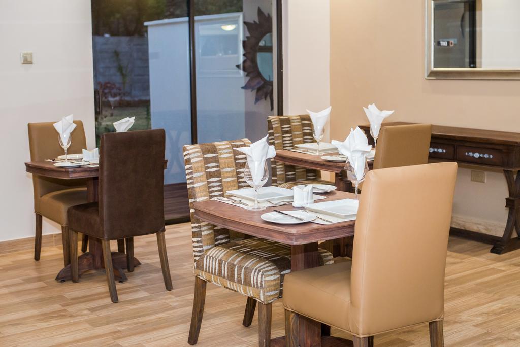 Jacaranda Hotell Harare Eksteriør bilde